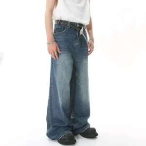 Alternative view of Baggy Jeans Gradient Wash Metal Ring Detail