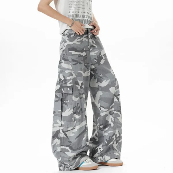 Camouflage Print Curved Knife Wide Leg Jeans - Image 4